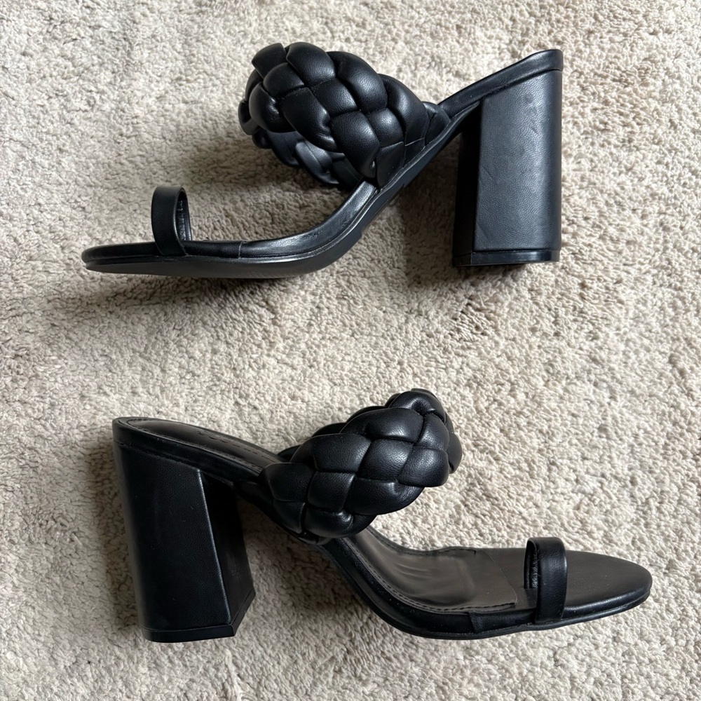 Shoedazzle Black Braided Strap Block Heel Sandals